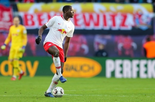  利物浦防线固若金汤零封谢菲尔德联队